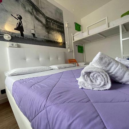 Lake Garda Hostel 살로 외부 사진