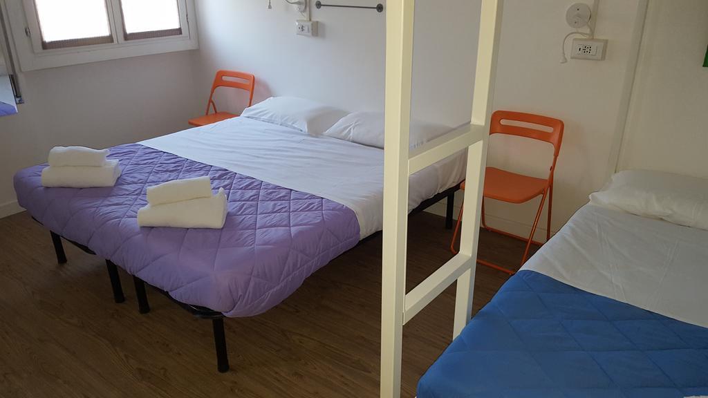 Lake Garda Hostel 살로 외부 사진