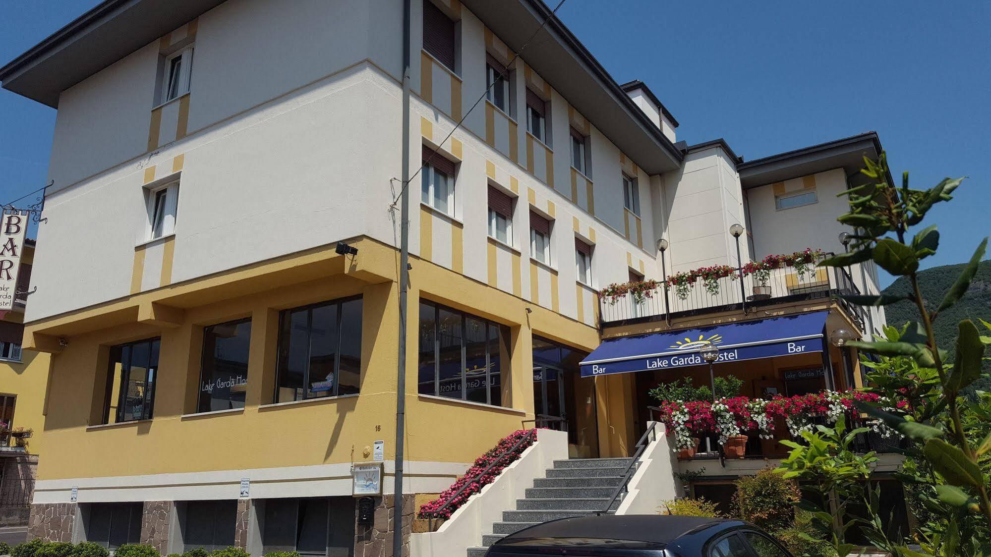 Lake Garda Hostel 살로 외부 사진