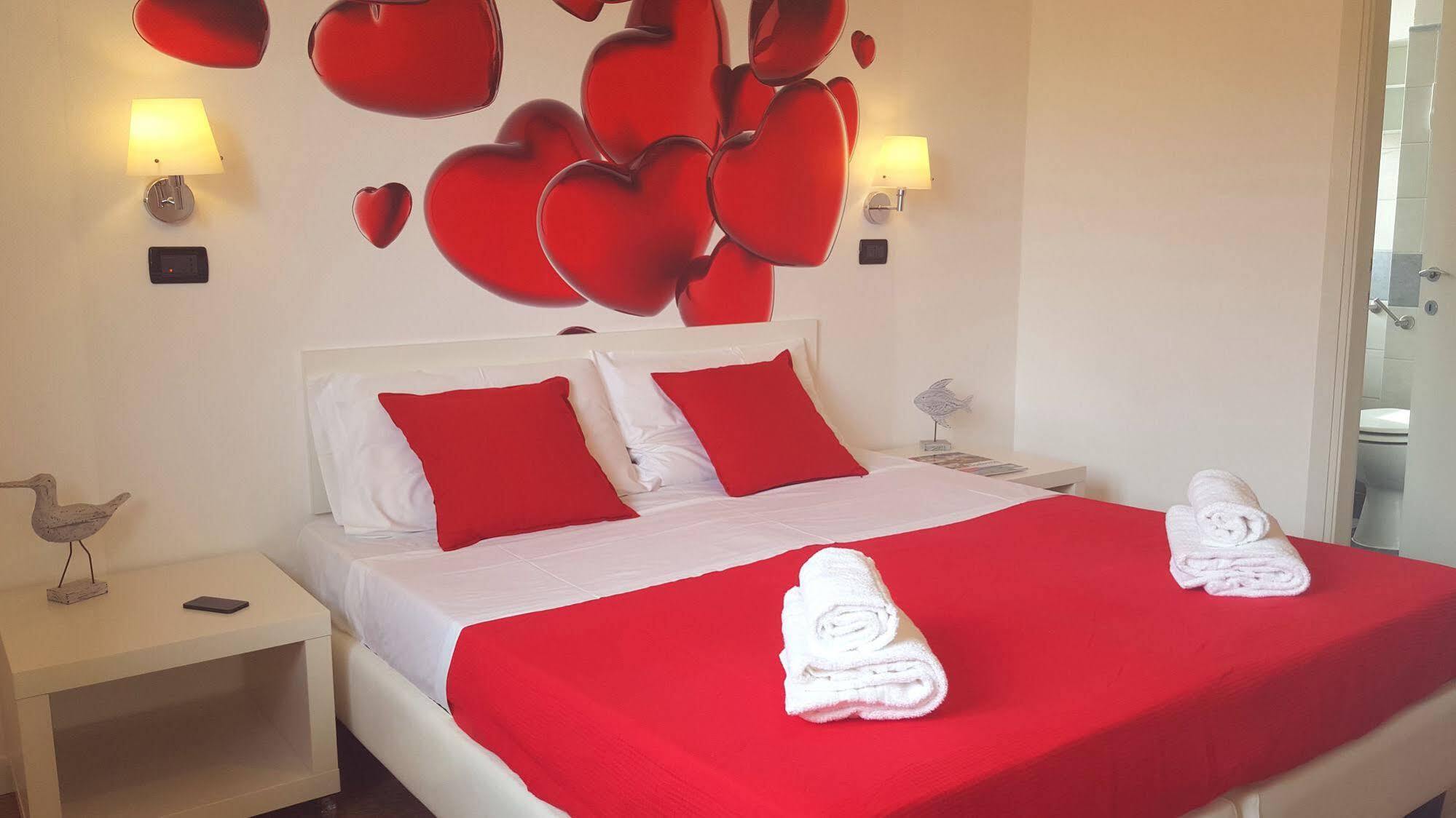 Lake Garda Hostel 살로 외부 사진