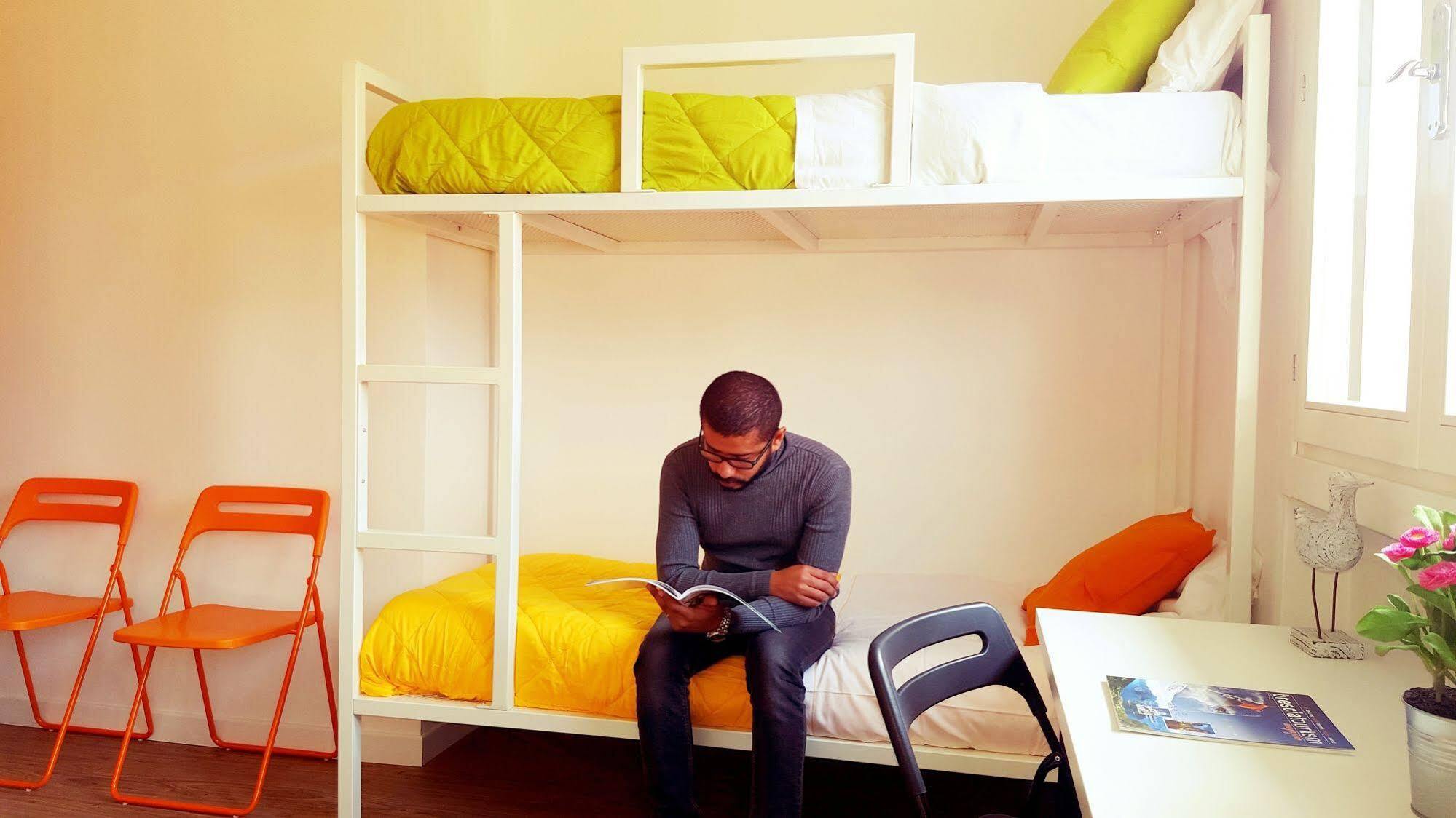 Lake Garda Hostel 살로 외부 사진