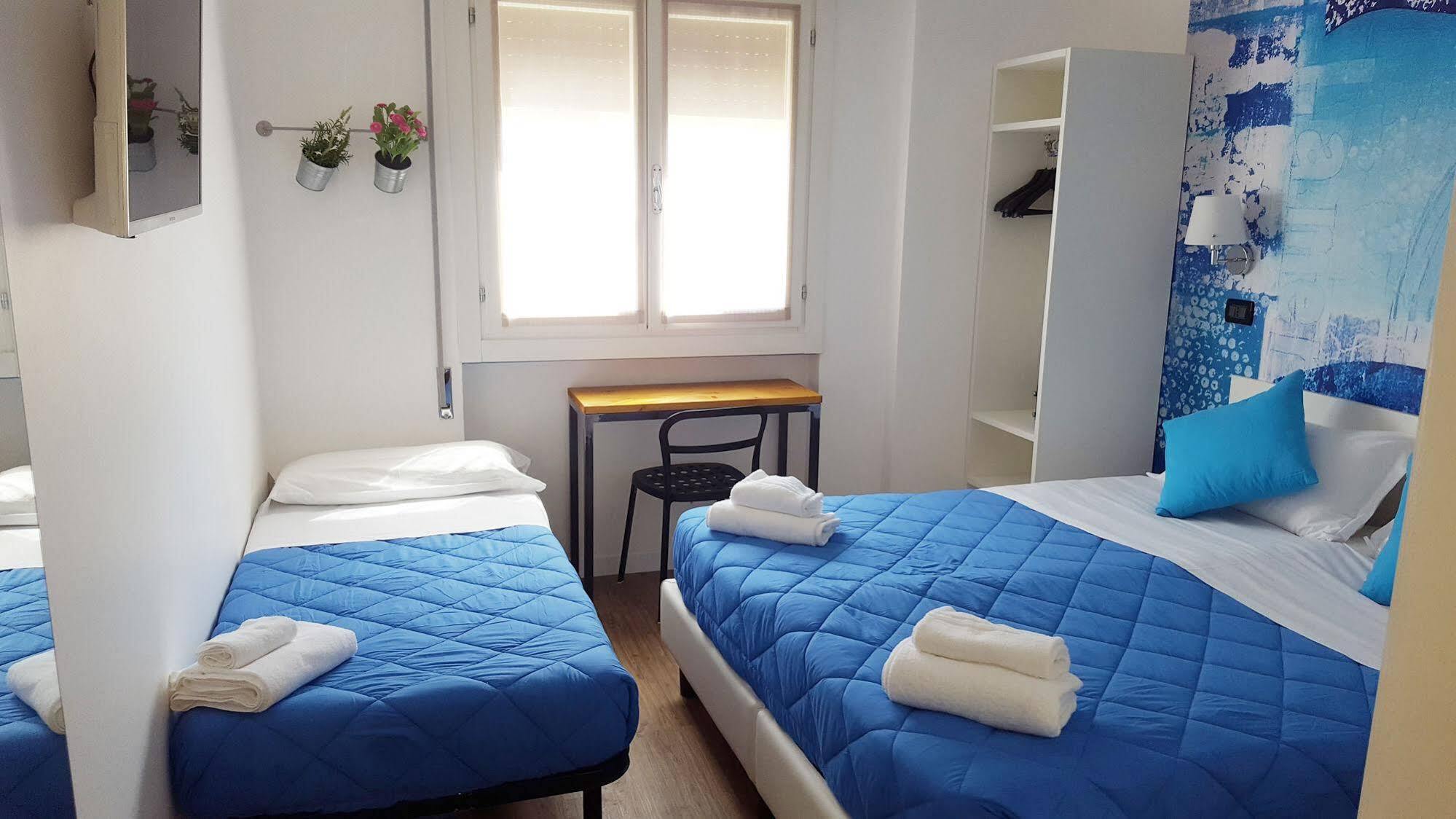 Lake Garda Hostel 살로 외부 사진